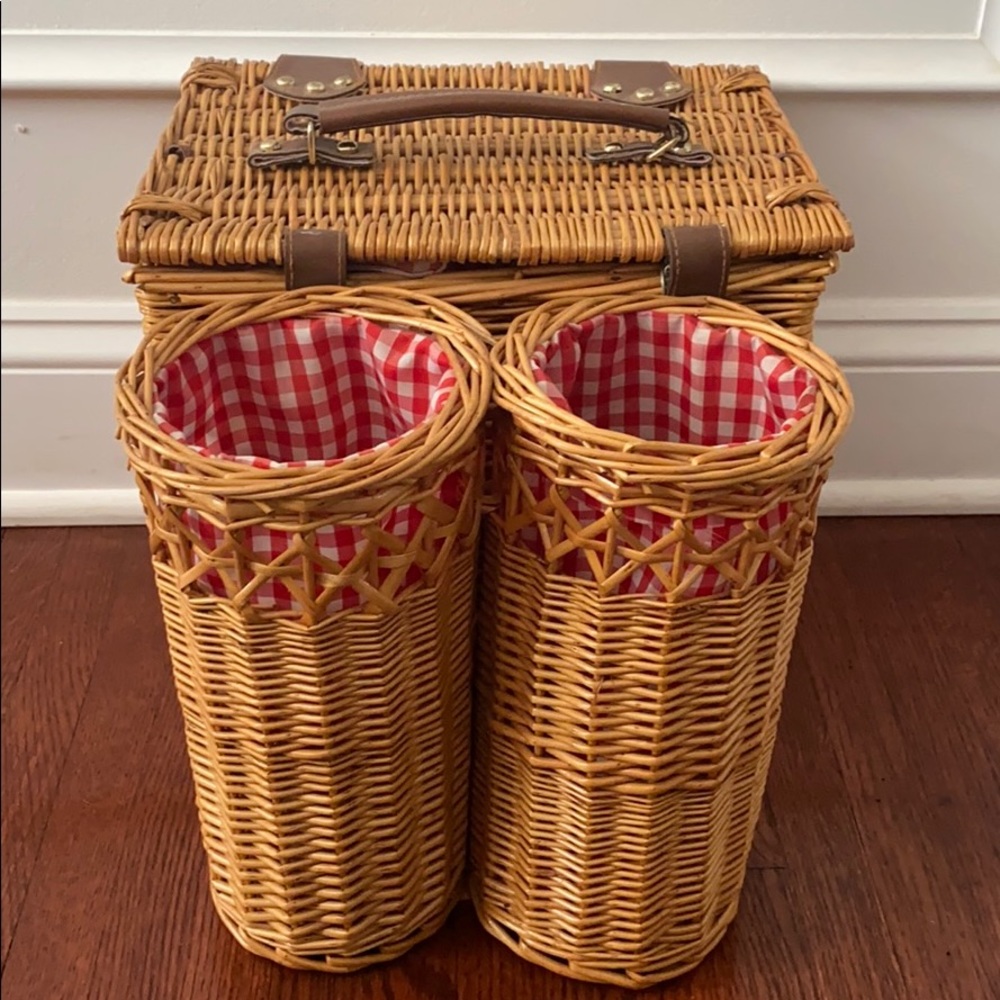 Picnic basket